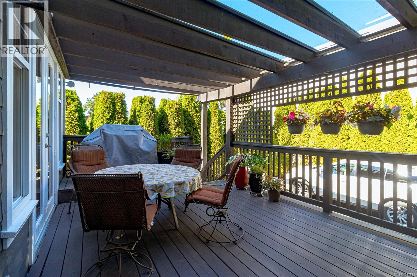 376 Sylvia St, Victoria, British Columbia  V8V 1C6 - Photo 30 - 1047774