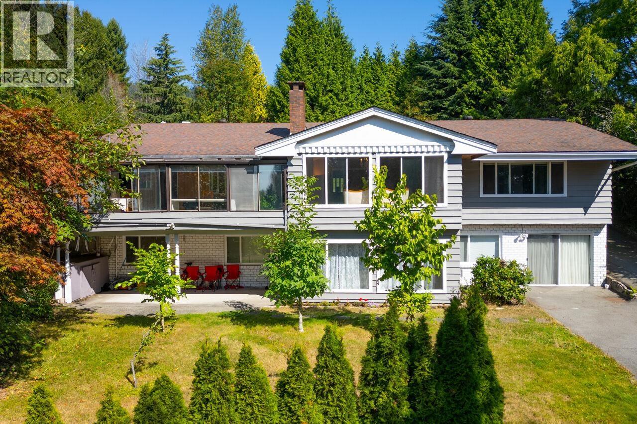 1181 Chartwell Drive, West Vancouver, British Columbia  V7S 2R1 - Photo 2 - R3157980