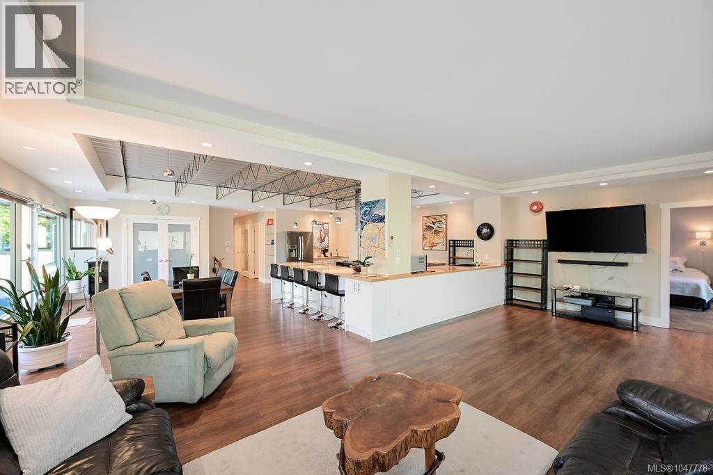 105 2245 James White Blvd, Sidney, British Columbia  V8L 1Z5 - Photo 14 - 1047778