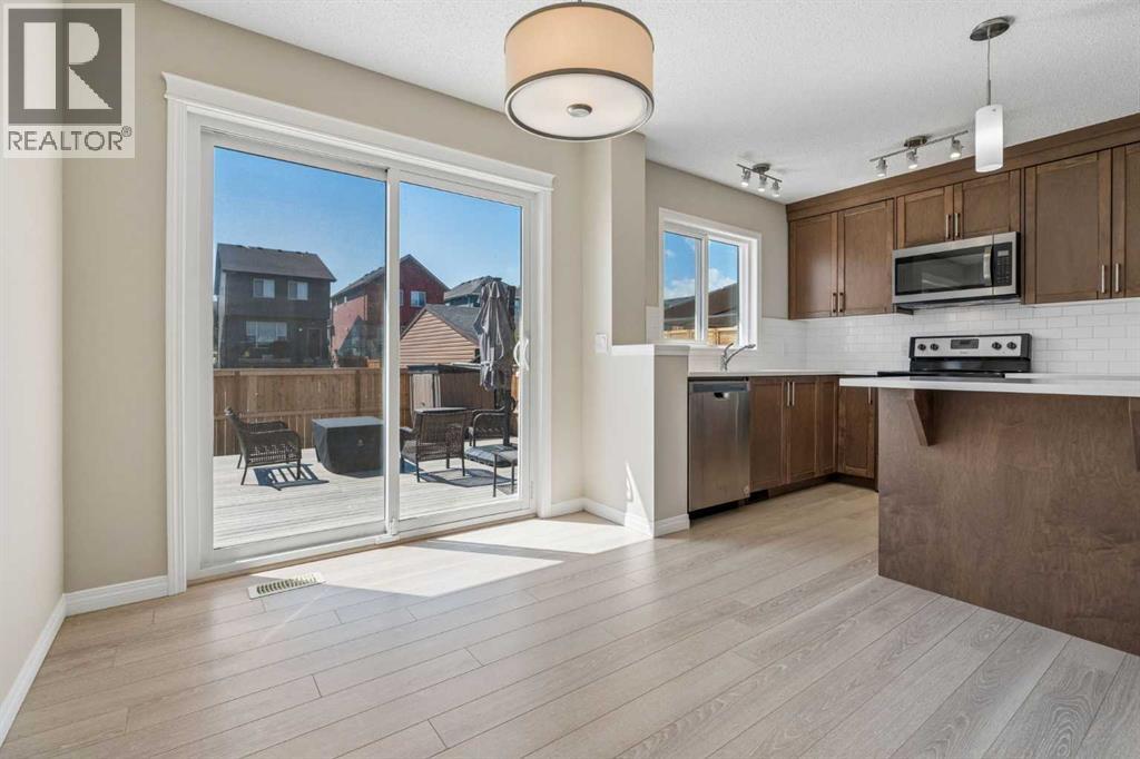 229 Fireside Drive, Cochrane, Alberta  T4C 2L4 - Photo 12 - A2333605