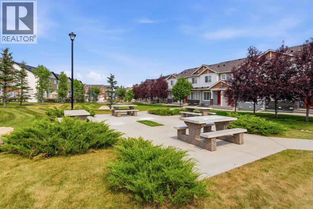 29 Pantego Lane NW, Calgary, Alberta  T3K 0T1 - Photo 2 - A2336802