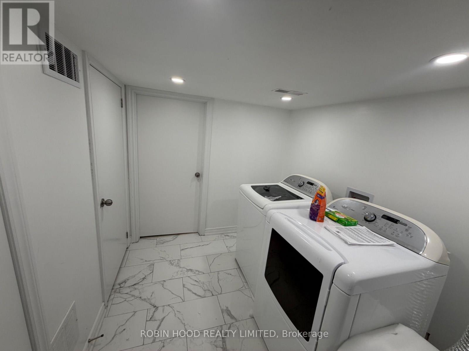 329 O'connor Drive, Toronto, Ontario  M4J 2V2 - Photo 22 - E13710690