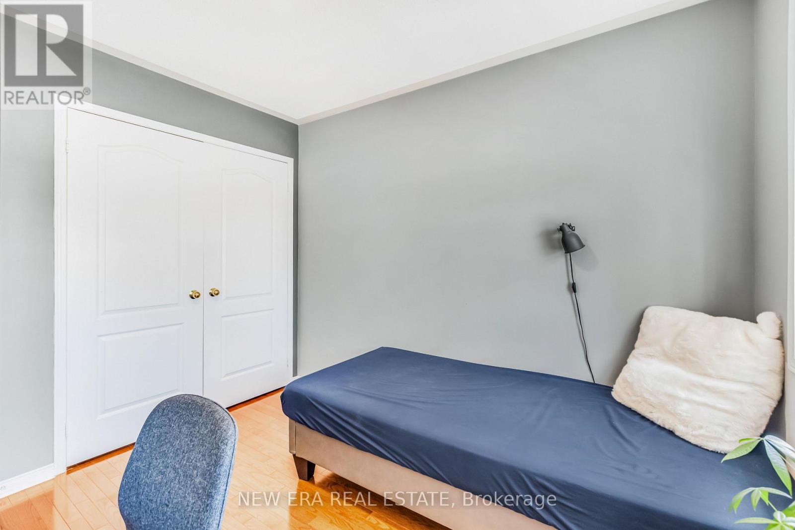 11 Warnford Circle, Ajax, Ontario  L1T 0J6 - Photo 15 - E13710722