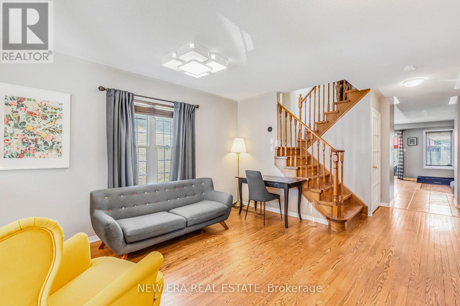 11 Warnford Circle, Ajax, Ontario  L1T 0J6 - Photo 4 - E13710722