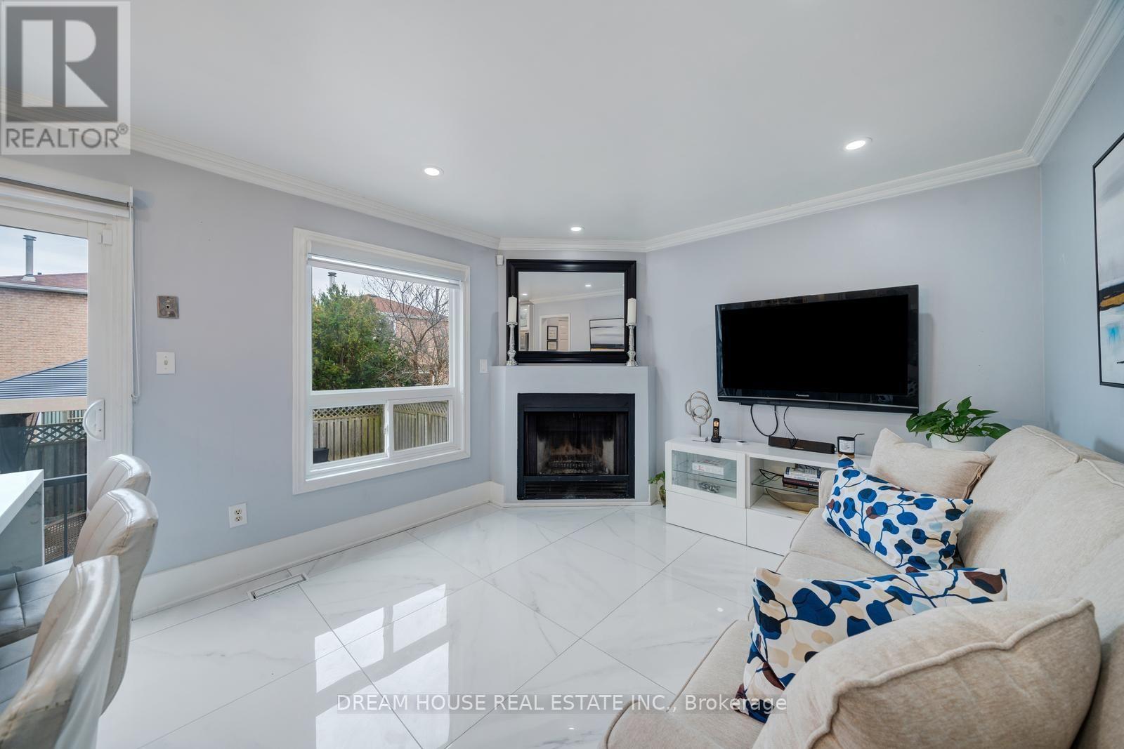 73 Hewitt Crescent, Ajax, Ontario  L1S 7B4 - Photo 19 - E13710762
