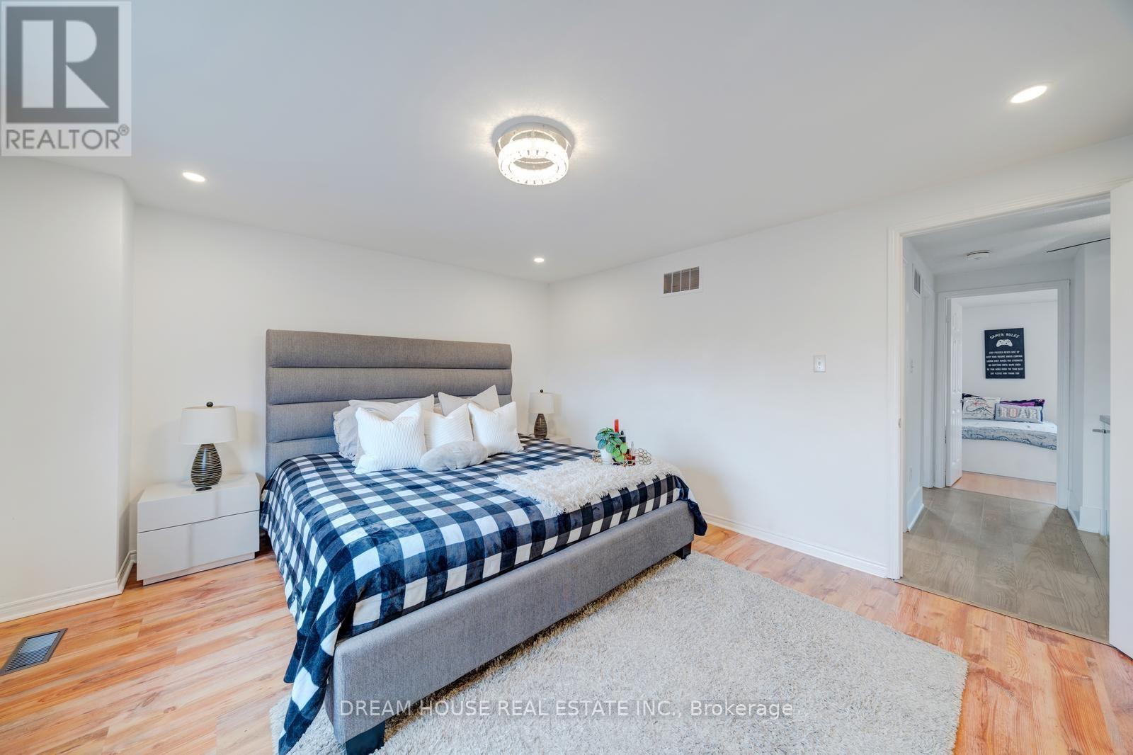 73 Hewitt Crescent, Ajax, Ontario  L1S 7B4 - Photo 24 - E13710762