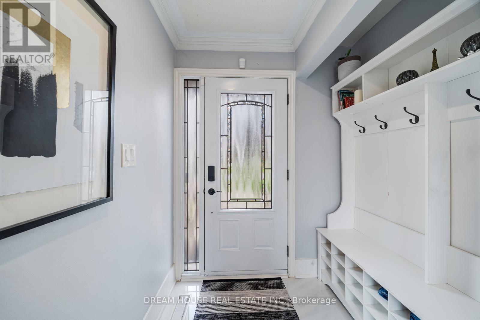 73 Hewitt Crescent, Ajax, Ontario  L1S 7B4 - Photo 4 - E13710762