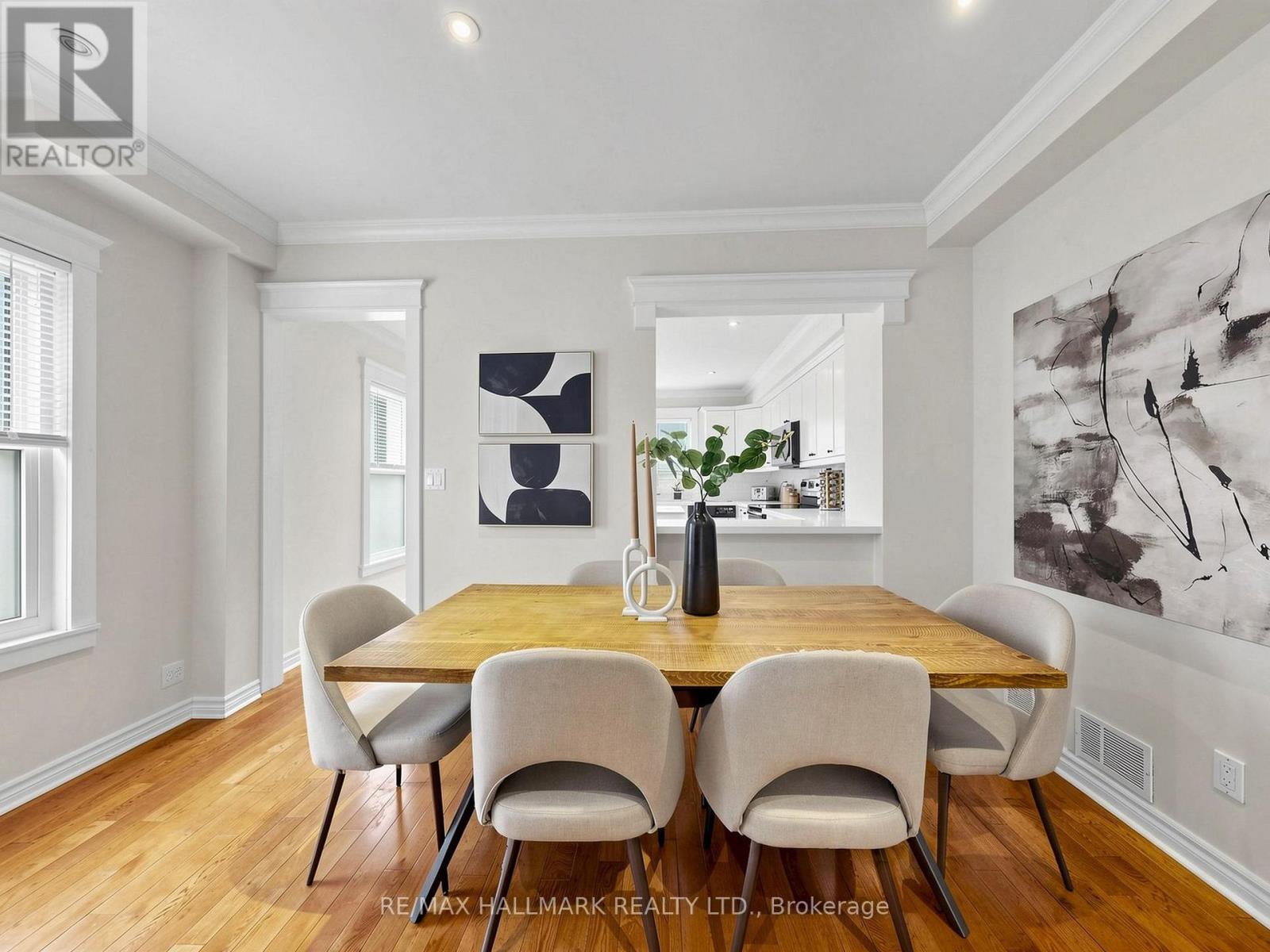 108 Knox Avenue, Toronto, Ontario  M4L 2P2 - Photo 13 - E13710772