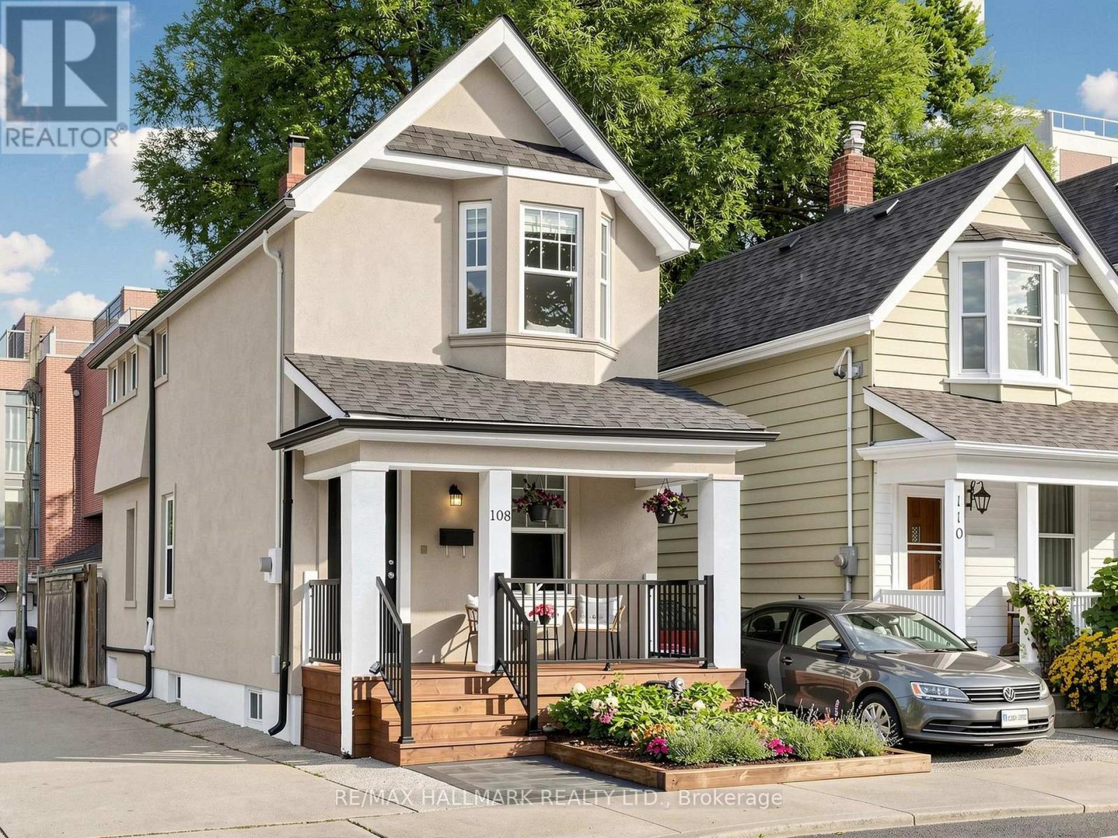 108 Knox Avenue, Toronto, Ontario  M4L 2P2 - Photo 2 - E13710772