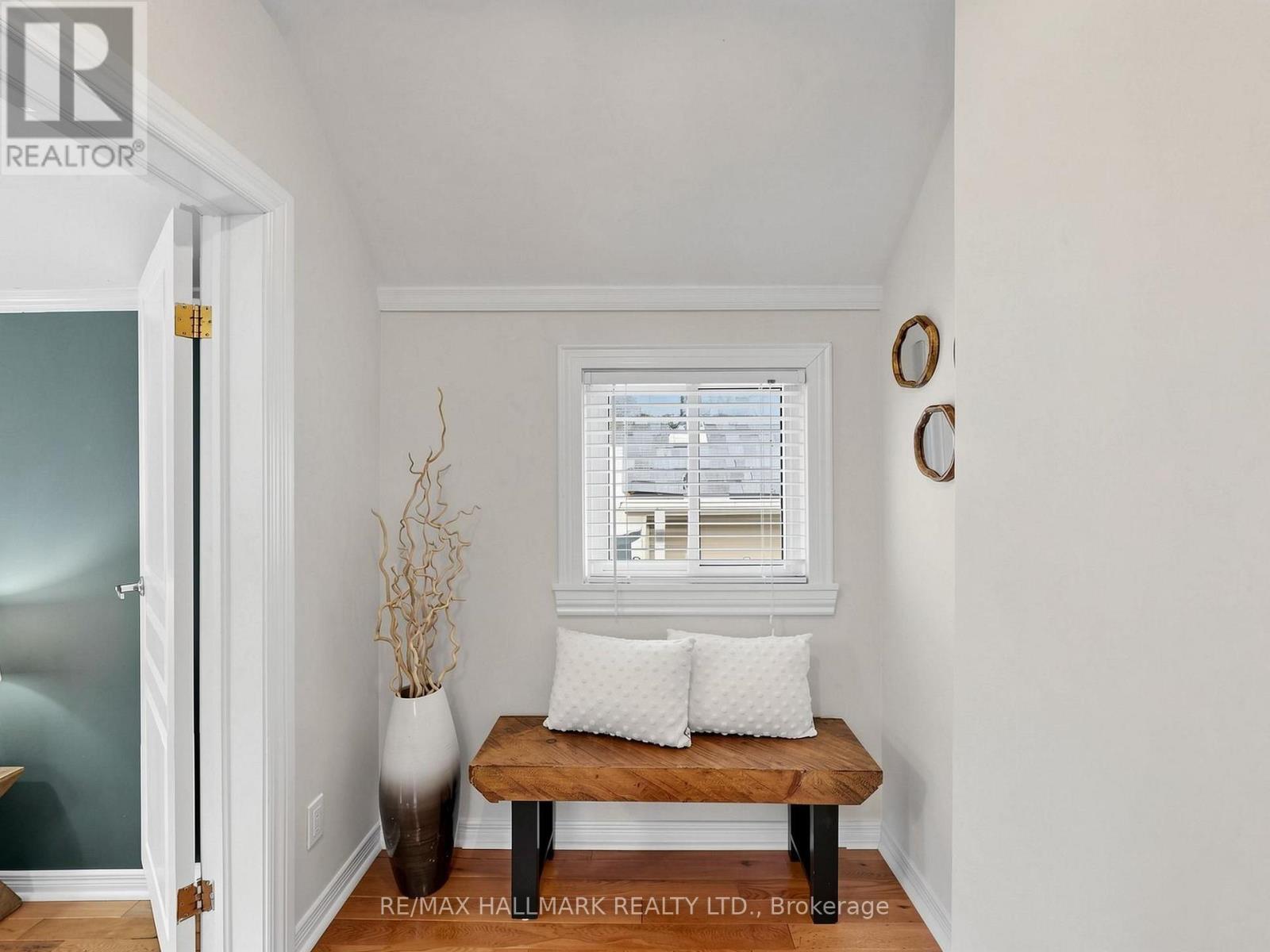108 Knox Avenue, Toronto, Ontario  M4L 2P2 - Photo 22 - E13710772