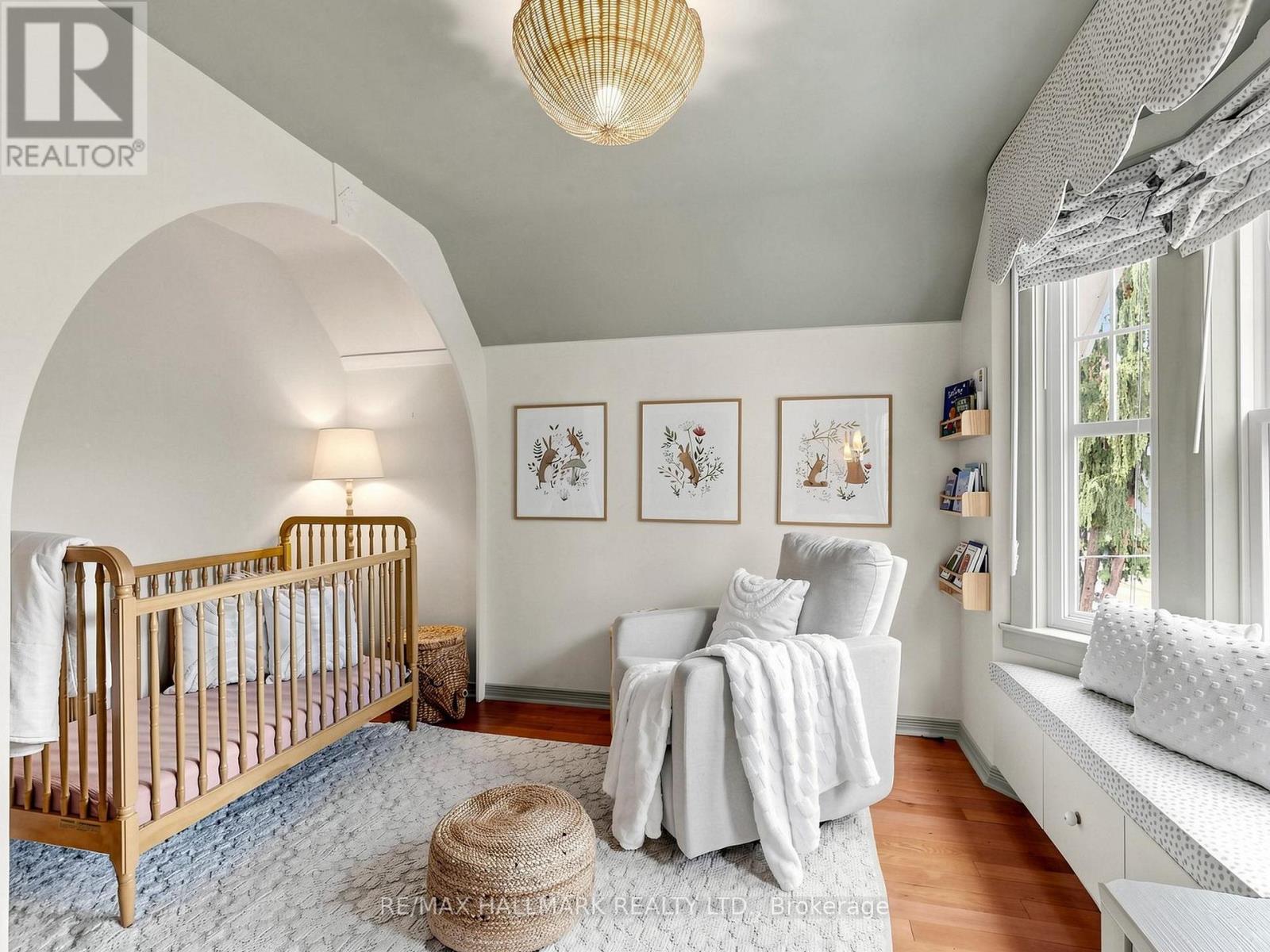 108 Knox Avenue, Toronto, Ontario  M4L 2P2 - Photo 27 - E13710772