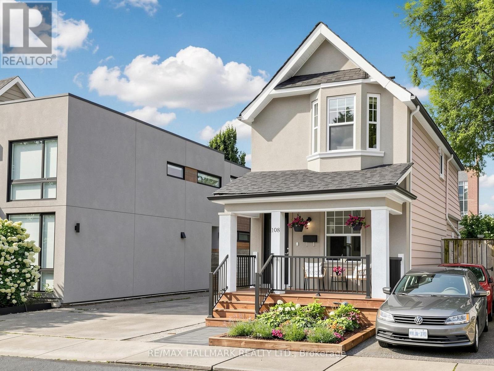 108 Knox Avenue, Toronto, Ontario  M4L 2P2 - Photo 3 - E13710772