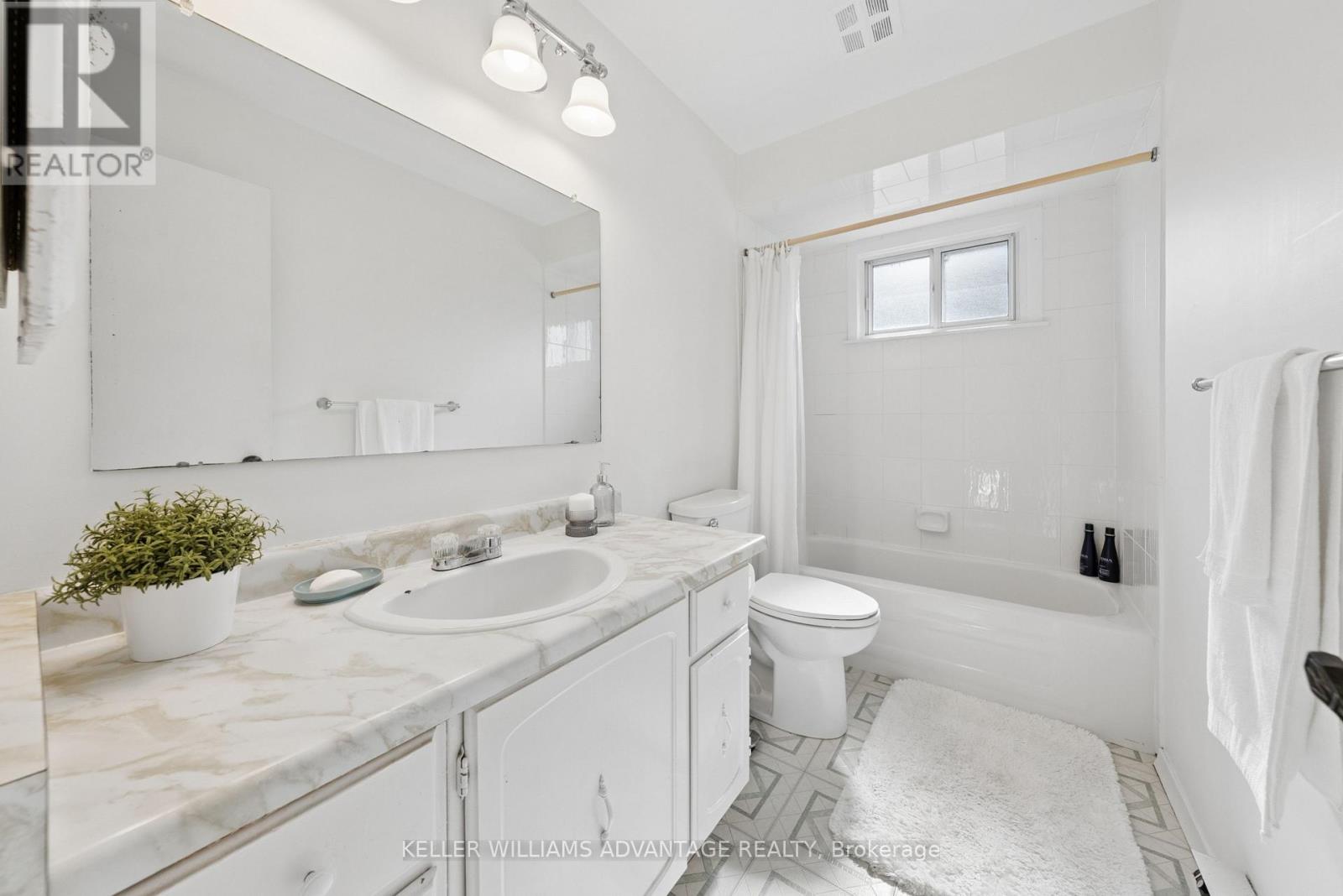 128 Holmcrest Trail, Toronto, Ontario  M1C 1V5 - Photo 12 - E13710792