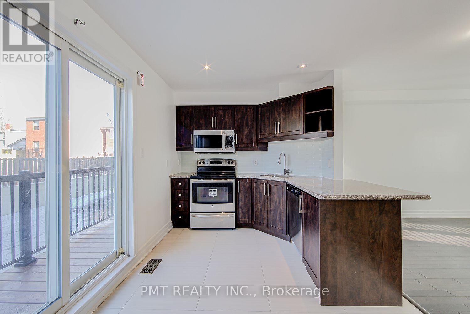 14 Coventry Street, Toronto, Ontario  M1L 0H1 - Photo 11 - E13710816