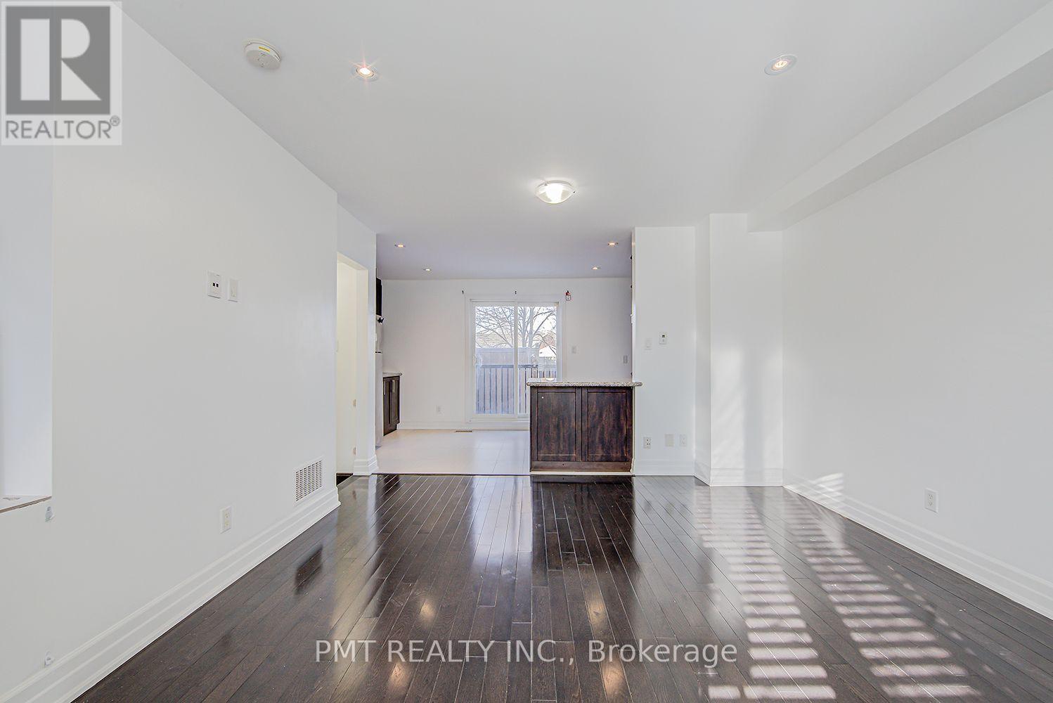 14 Coventry Street, Toronto, Ontario  M1L 0H1 - Photo 8 - E13710816