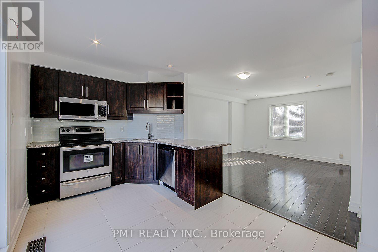 14 Coventry Street, Toronto, Ontario  M1L 0H1 - Photo 9 - E13710816