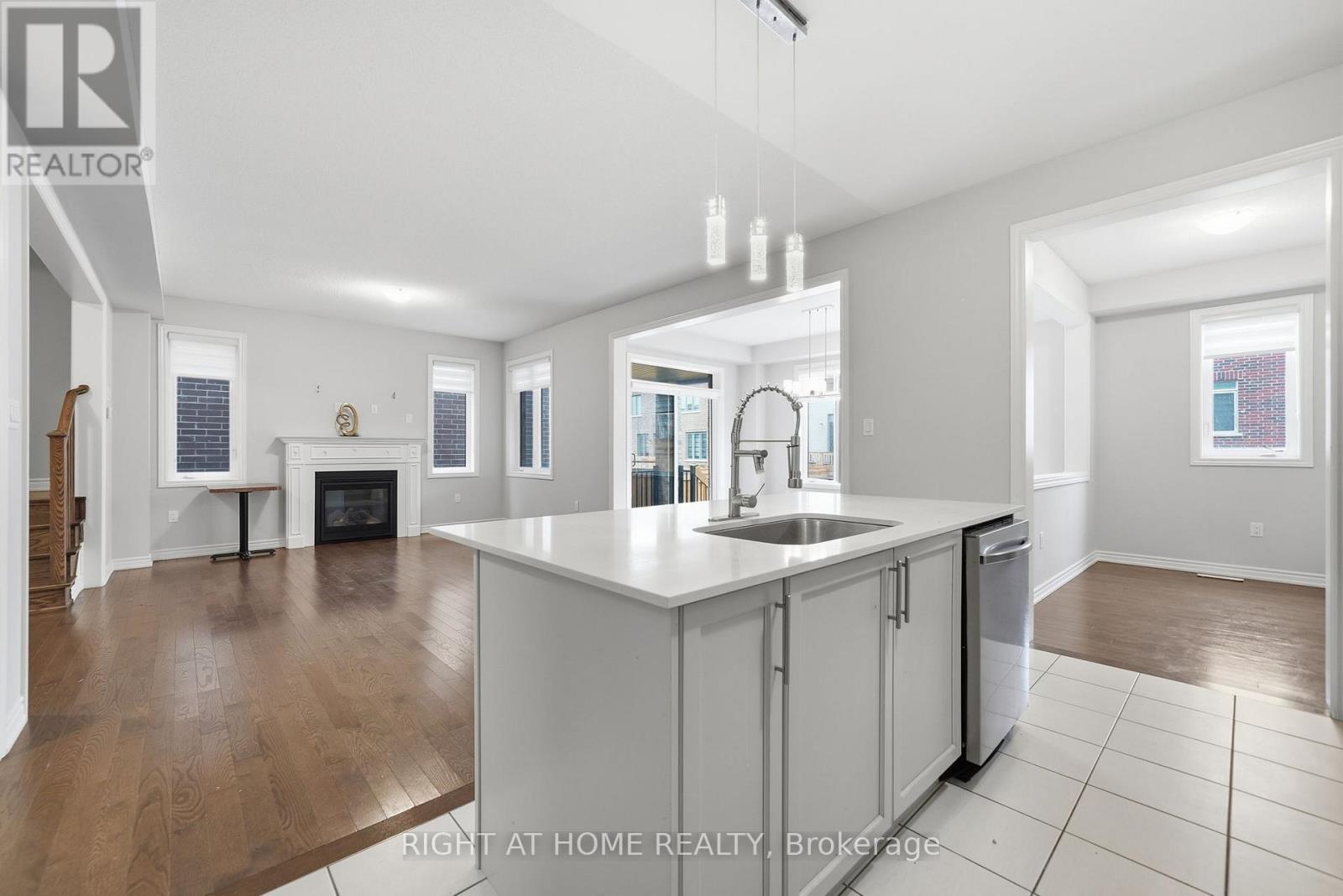 2136 Coppermine Street, Oshawa, Ontario  L1L 0T1 - Photo 14 - E13710826