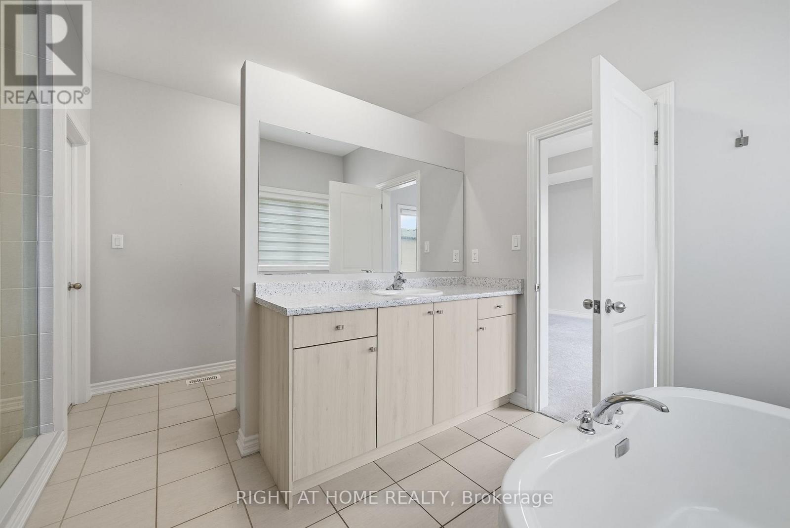 2136 Coppermine Street, Oshawa, Ontario  L1L 0T1 - Photo 39 - E13710826