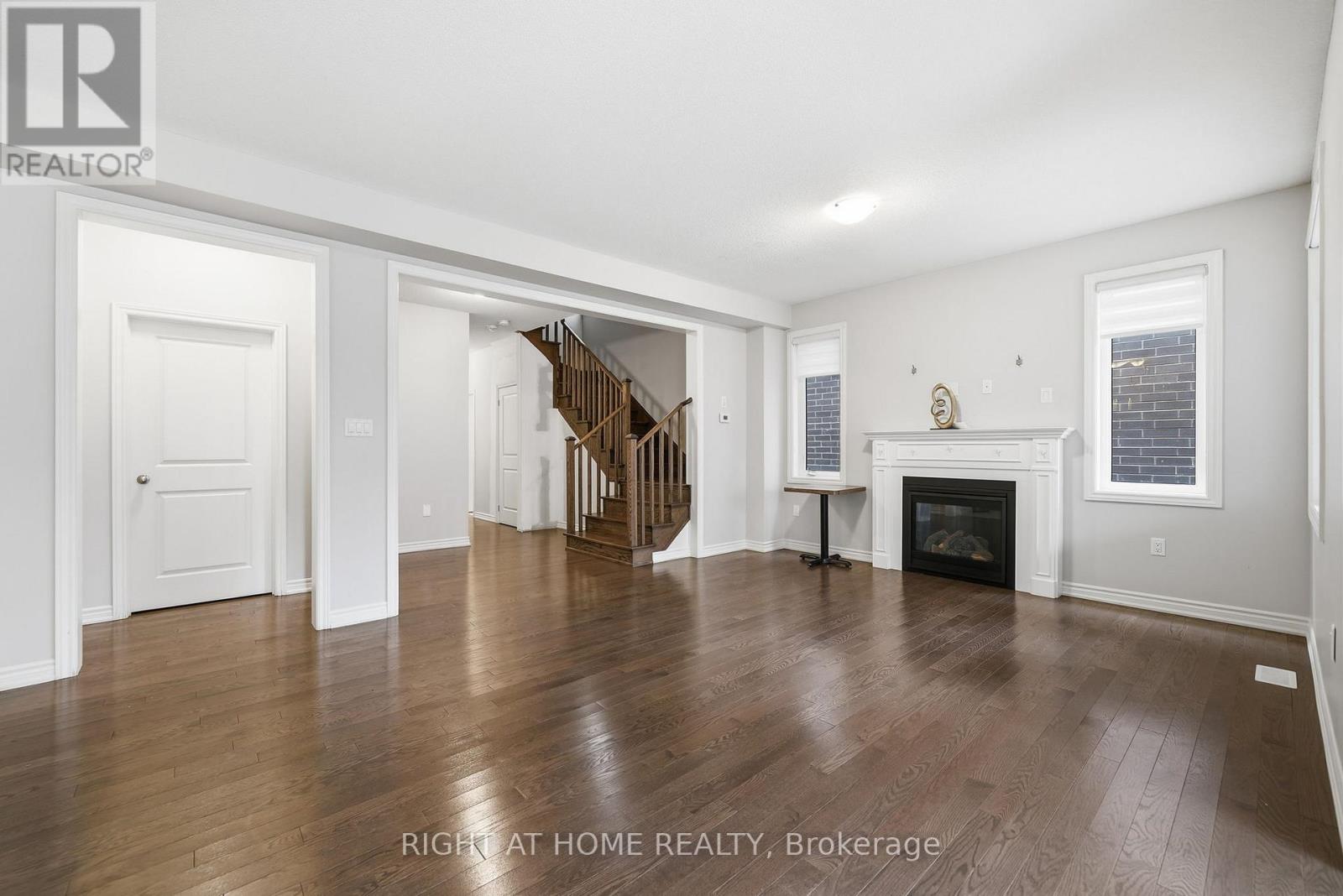 2136 Coppermine Street, Oshawa, Ontario  L1L 0T1 - Photo 9 - E13710826