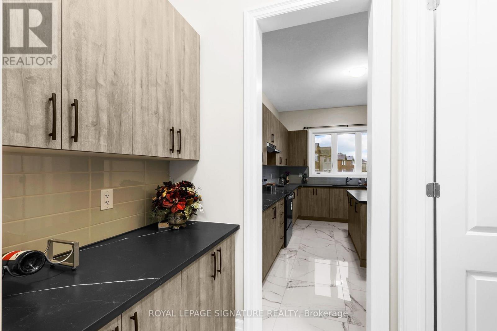 1733 Corsal Court, Innisfil, Ontario  L9S 0P9 - Photo 14 - N13710692