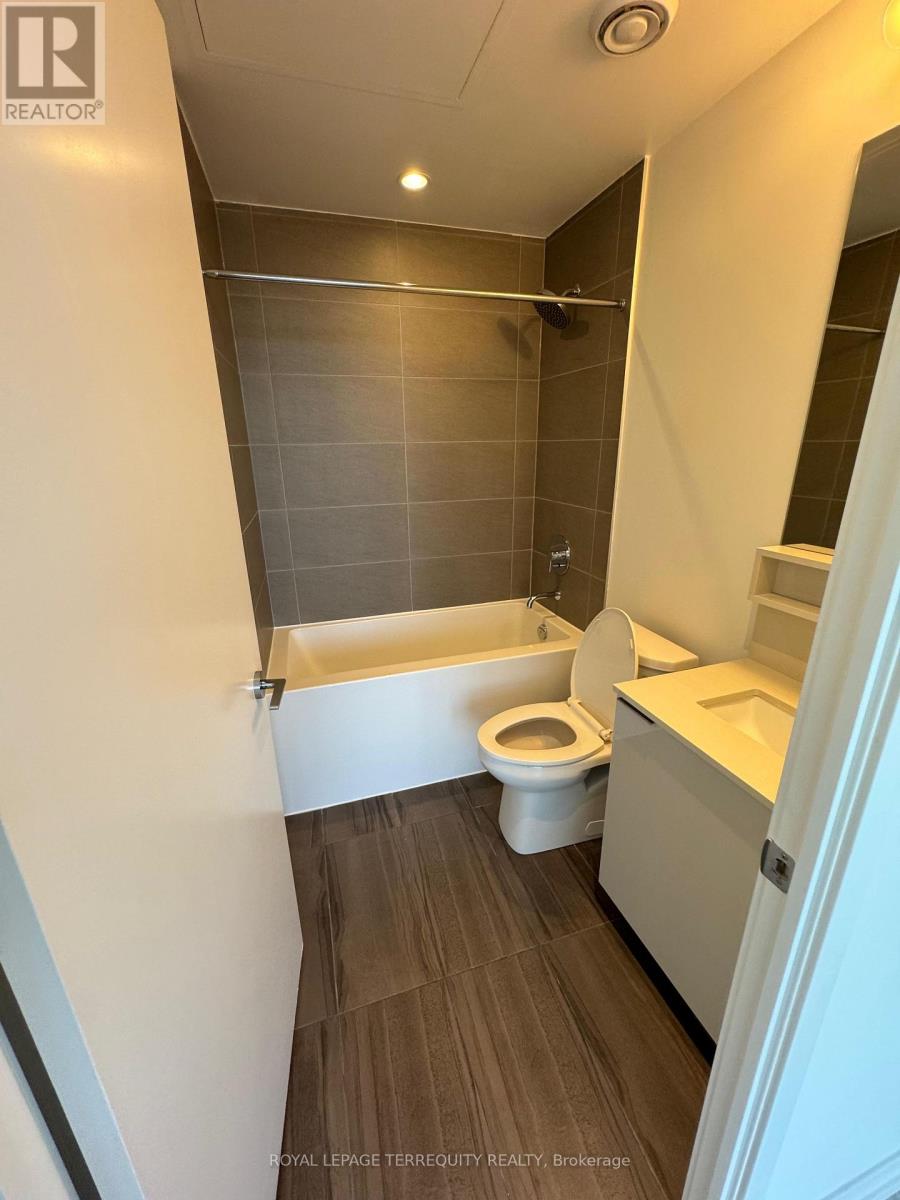 5215 - 950 Portage Parkway, Vaughan, Ontario L4K 0J7 - Photo 14 - N13710806