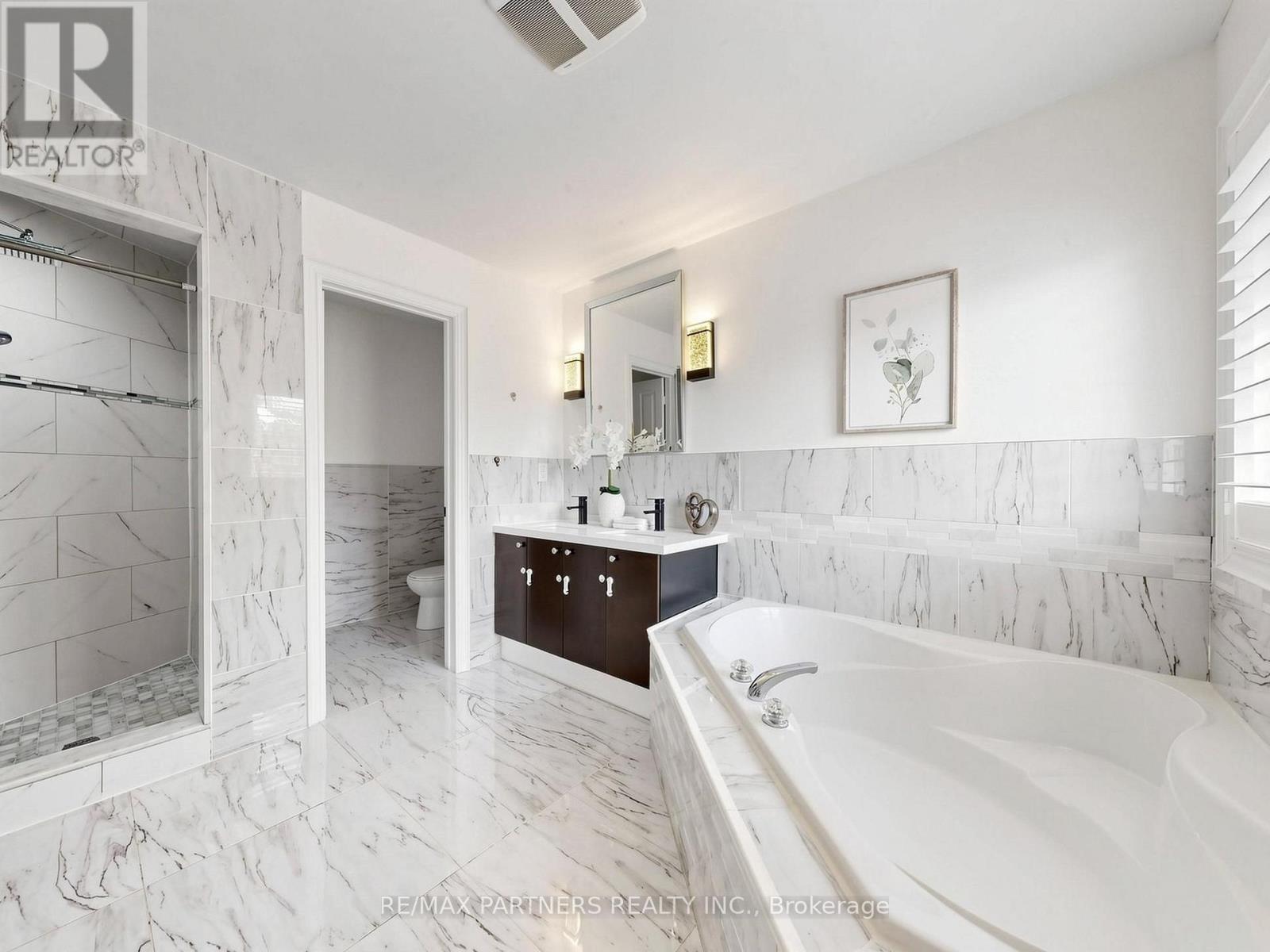 21 Russell Hill Road, Markham, Ontario  L6C 2L8 - Photo 22 - N13710810