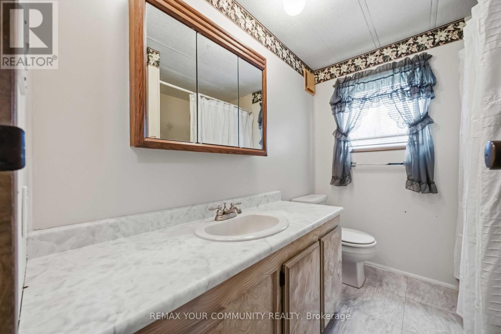 97 Damsel Circle, Georgina, Ontario  L0E 1R0 - Photo 16 - N13710882