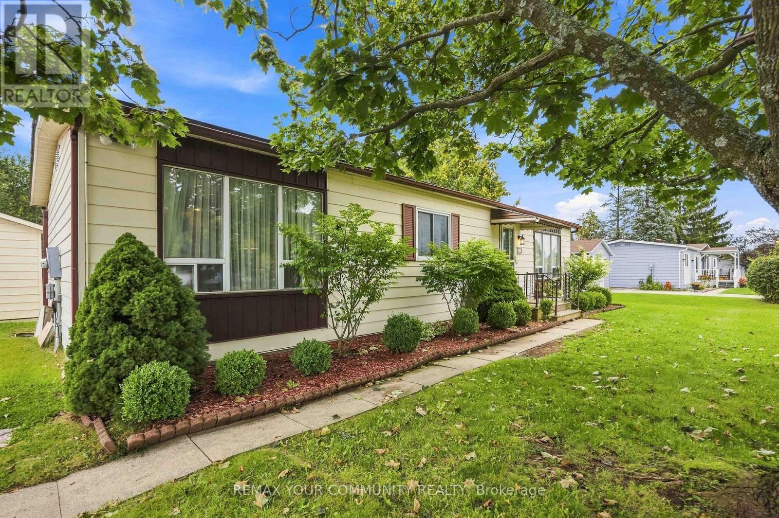 97 Damsel Circle, Georgina, Ontario  L0E 1R0 - Photo 4 - N13710882
