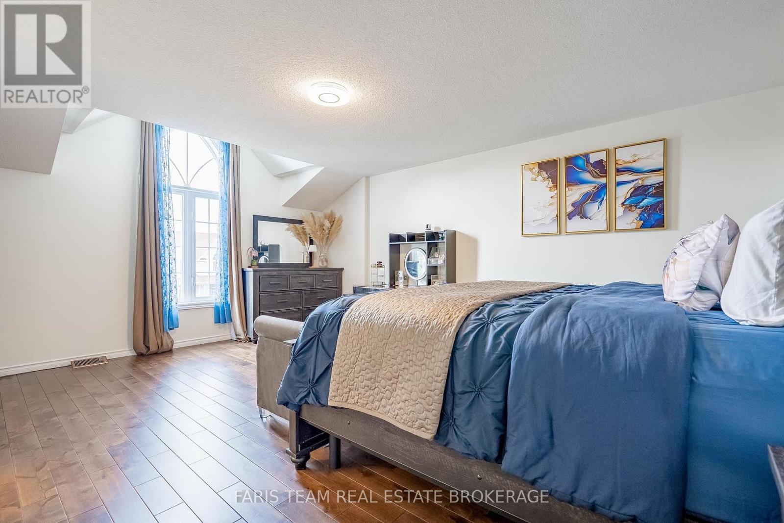 31 The Queensway, Barrie, Ontario  L4M 7H5 - Photo 26 - S13710848