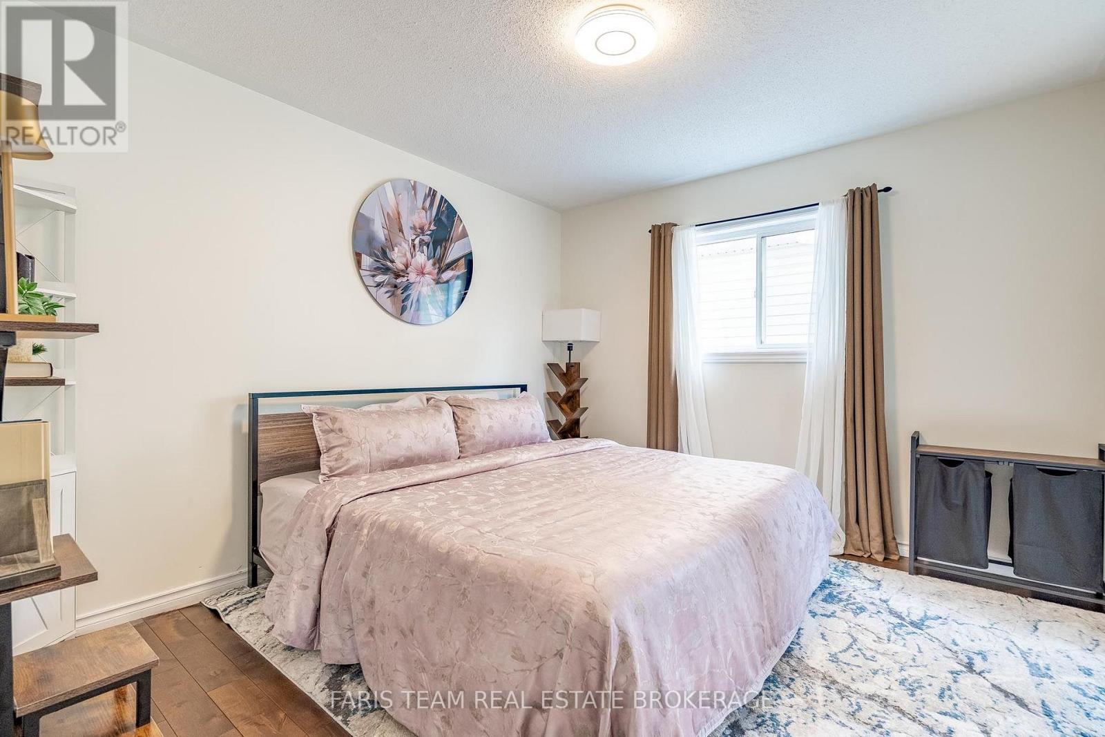 31 The Queensway, Barrie, Ontario  L4M 7H5 - Photo 30 - S13710848