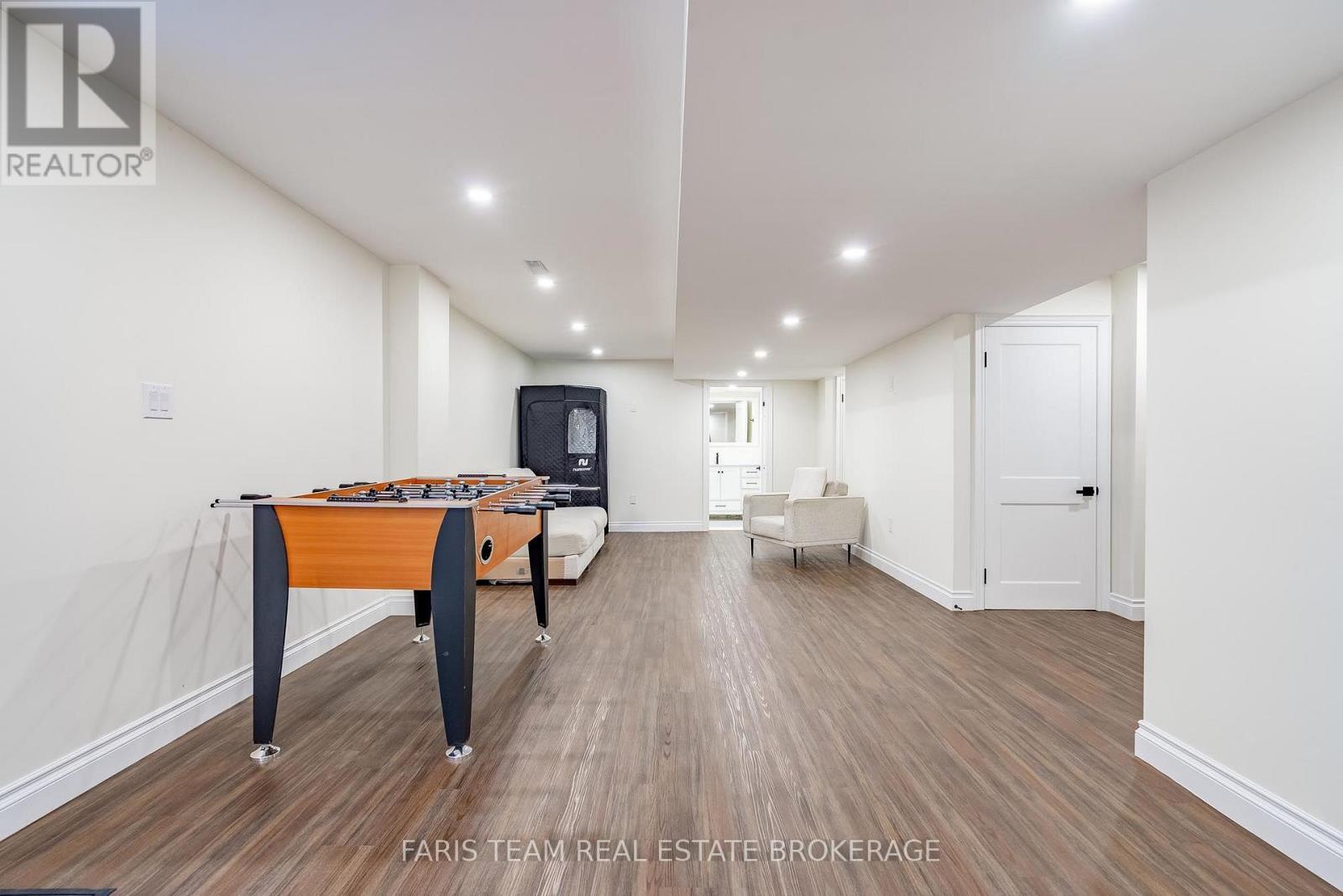 31 The Queensway, Barrie, Ontario  L4M 7H5 - Photo 36 - S13710848