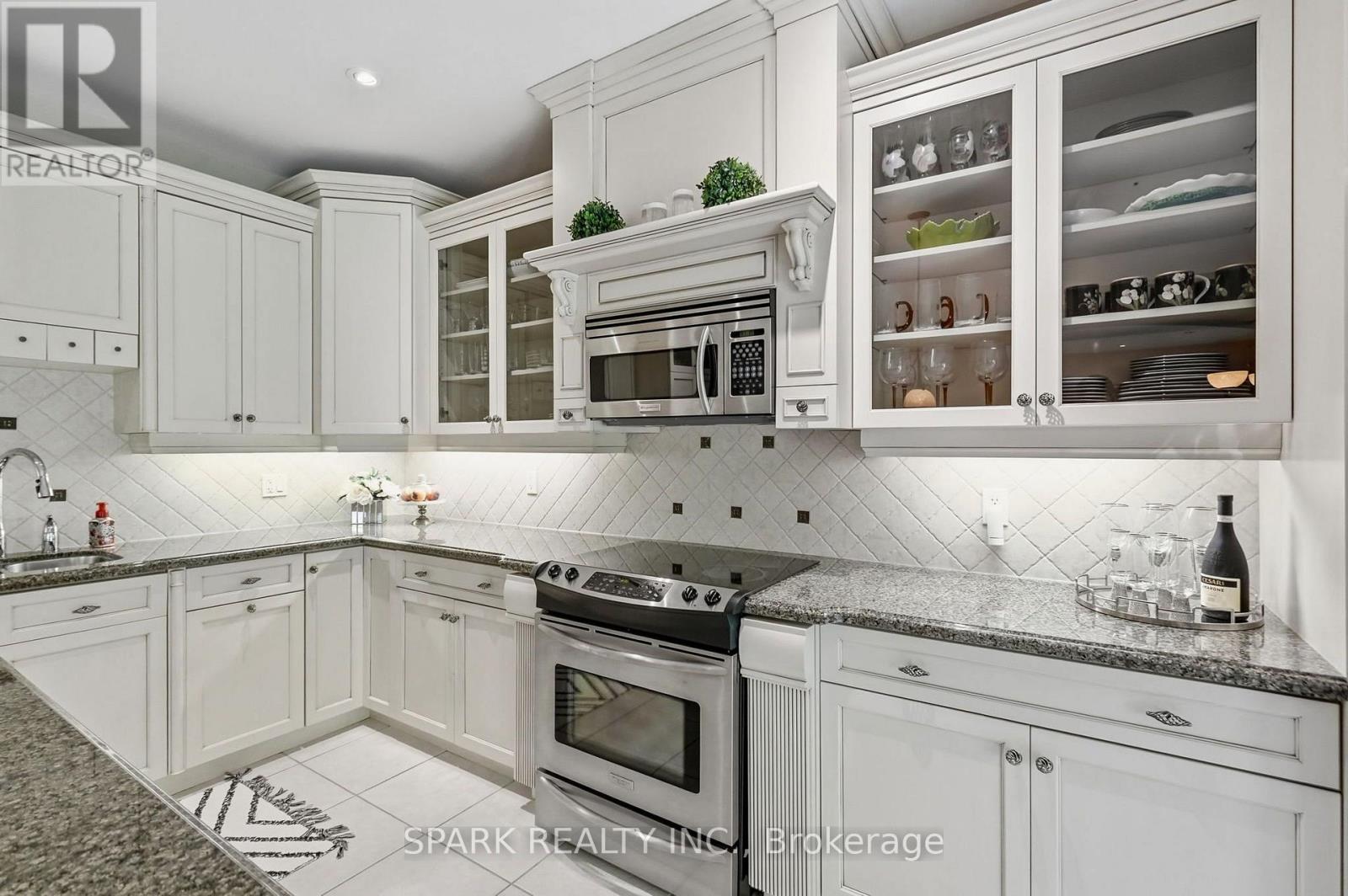 179 Tanners Drive S, Halton Hills, Ontario  L7J 3A8 - Photo 21 - W13710680