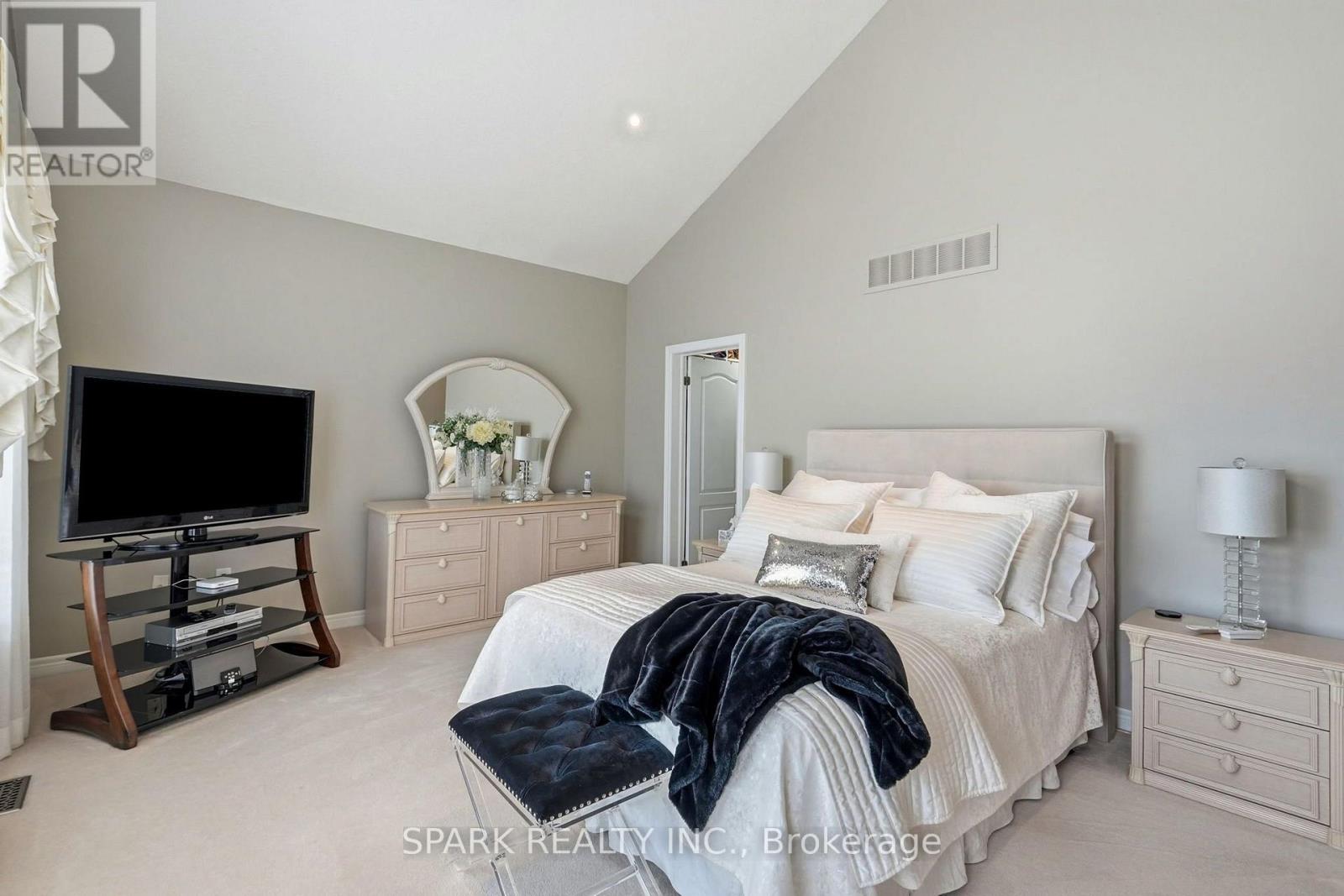 179 Tanners Drive S, Halton Hills, Ontario  L7J 3A8 - Photo 22 - W13710680