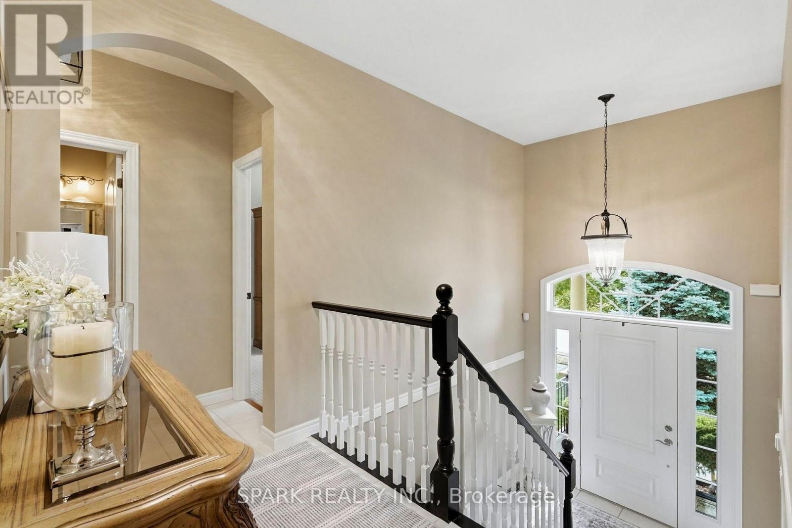 179 Tanners Drive S, Halton Hills, Ontario  L7J 3A8 - Photo 7 - W13710680