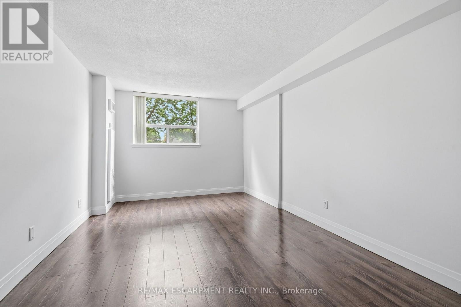 203 - 1415 Ghent Avenue, Burlington, Ontario  L7S 1X4 - Photo 12 - W13710714