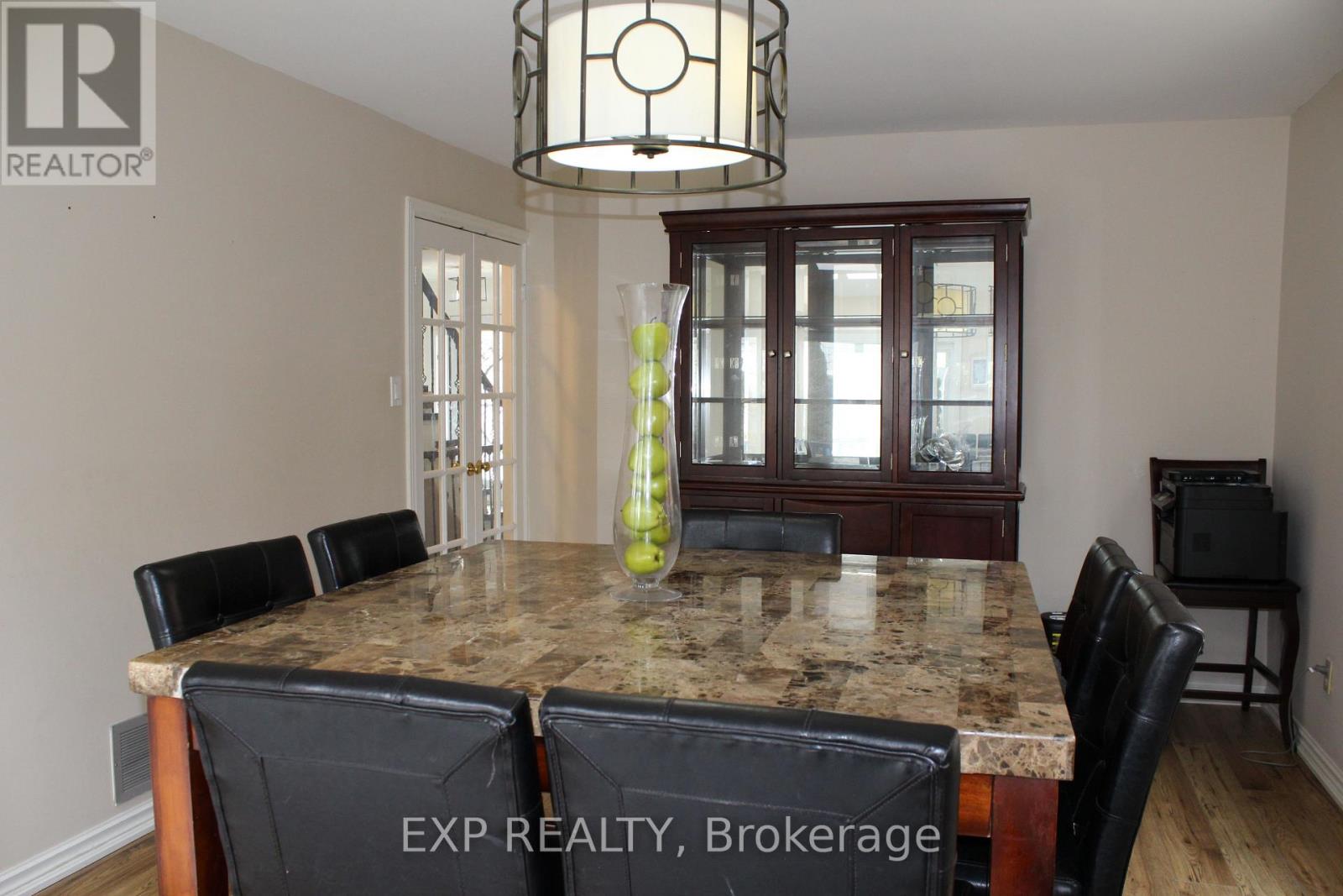 48 Howell Street, Brampton, Ontario  L6Y 3H8 - Photo 5 - W13710728