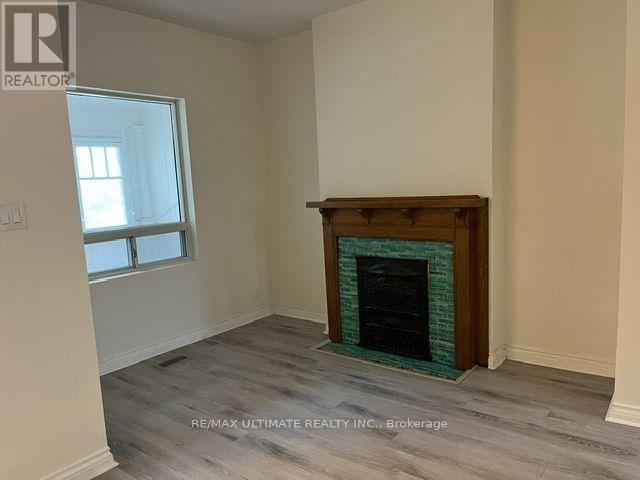 Upper - 10 Hibernia Avenue, Toronto, Ontario  M6N 1E5 - Photo 13 - W13710756