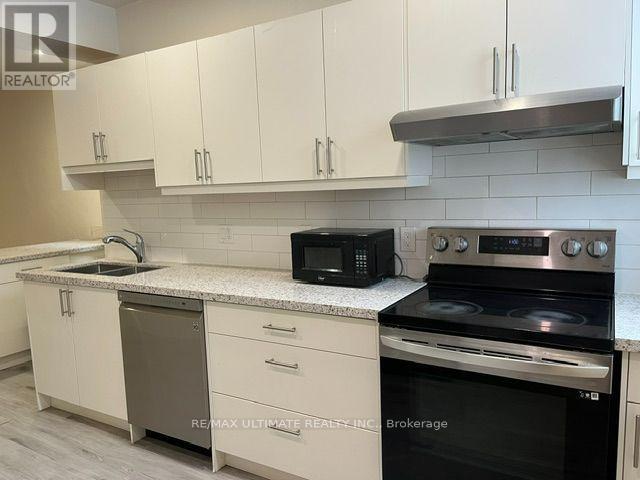 Upper - 10 Hibernia Avenue, Toronto, Ontario  M6N 1E5 - Photo 19 - W13710756