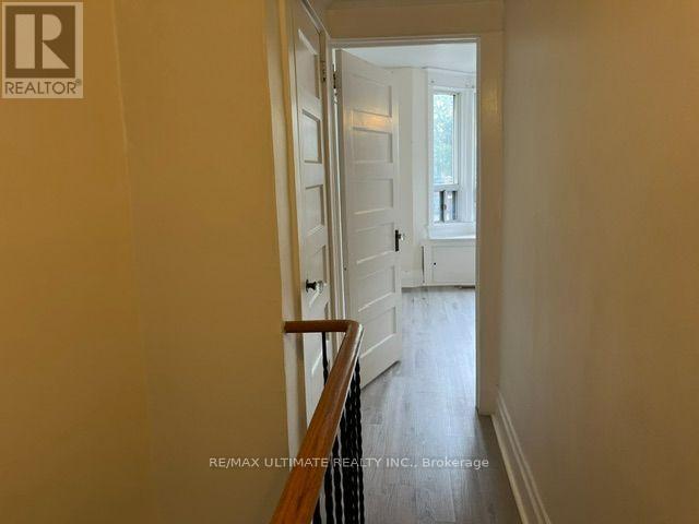 Upper - 10 Hibernia Avenue, Toronto, Ontario  M6N 1E5 - Photo 33 - W13710756