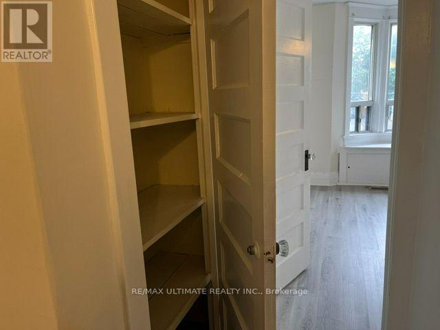 Upper - 10 Hibernia Avenue, Toronto, Ontario  M6N 1E5 - Photo 34 - W13710756