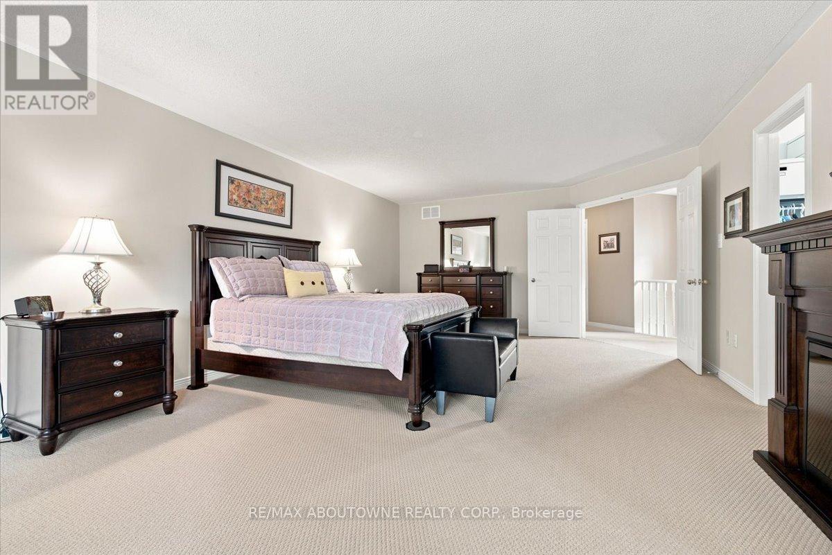 7 - 2145 Country Club Drive, Burlington, Ontario  L7M 4E1 - Photo 24 - W13710786
