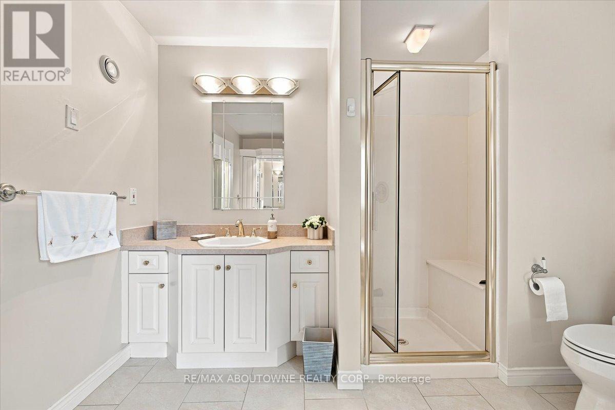 7 - 2145 Country Club Drive, Burlington, Ontario  L7M 4E1 - Photo 27 - W13710786