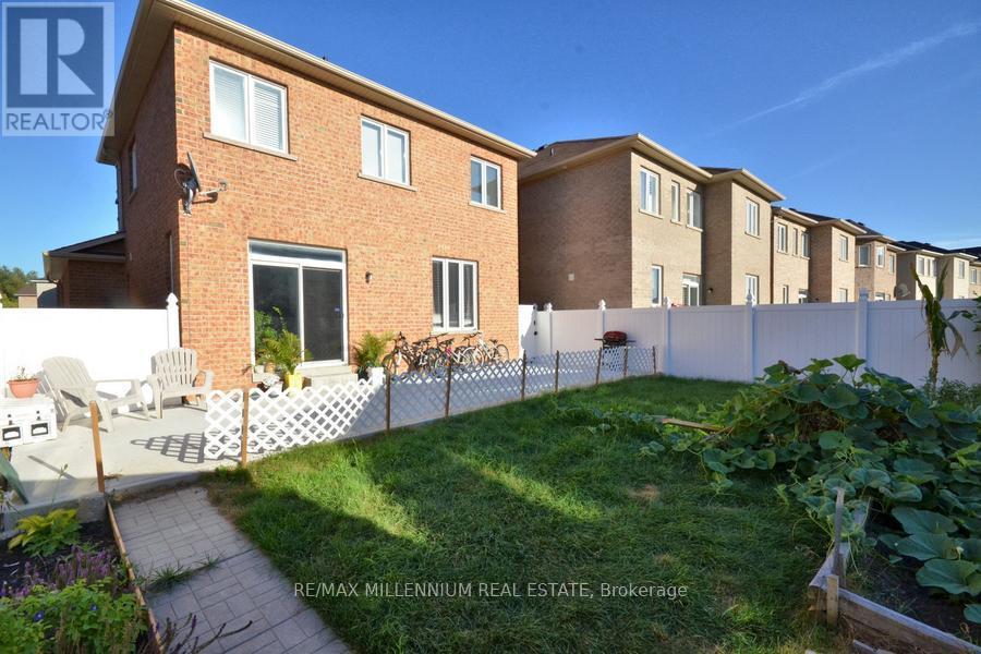 68 Skyvalley Drive, Brampton, Ontario L6P 3B7 - Photo 18 - W13710798
