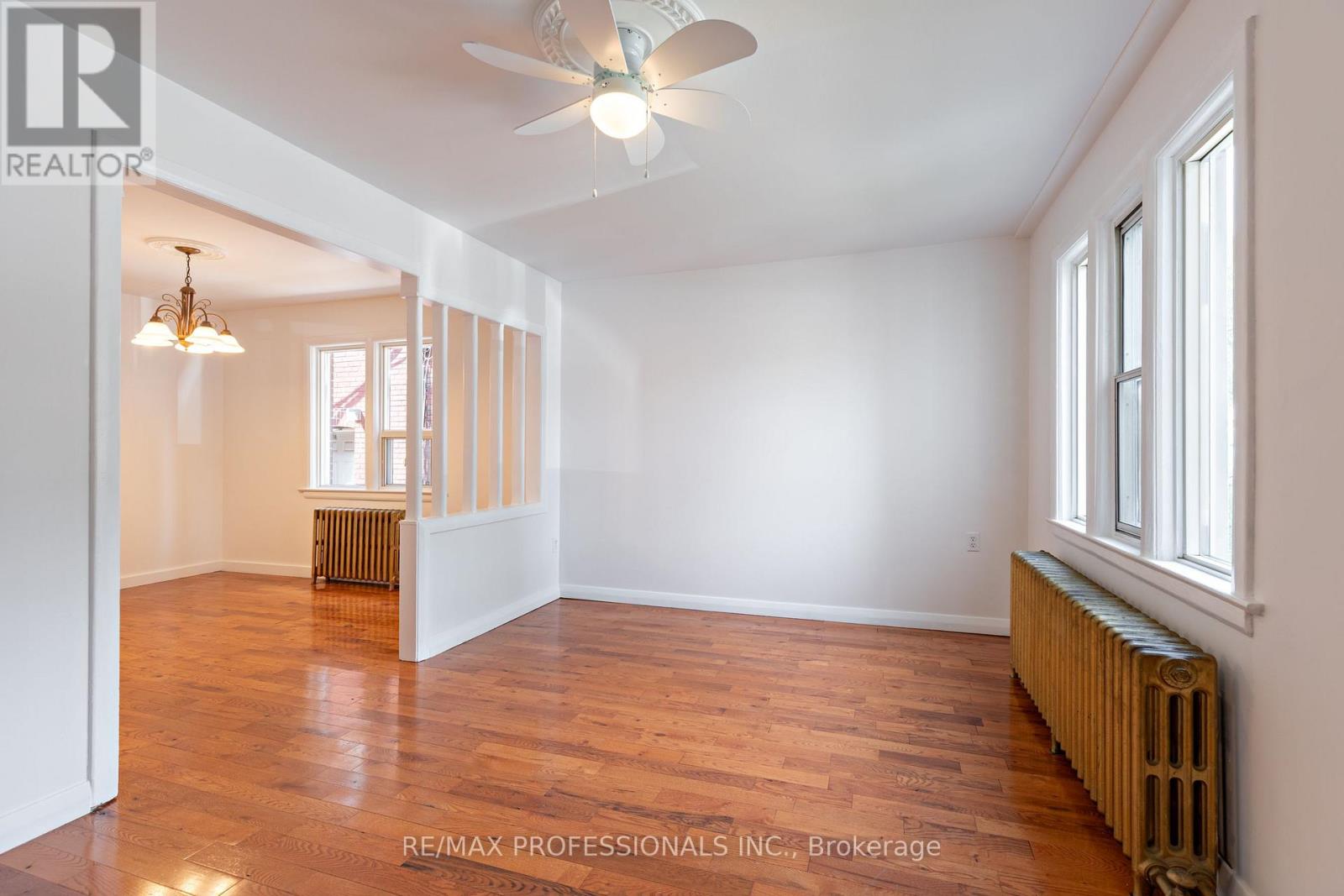 502 Jane Street, Toronto, Ontario  M6S 4A2 - Photo 4 - W13710802