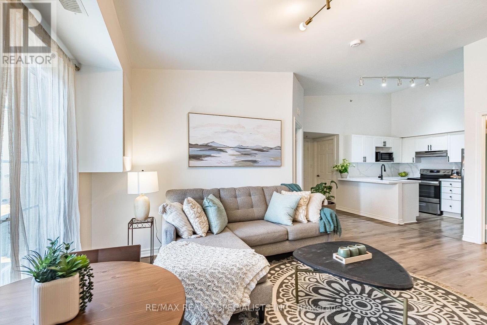 406 - 1480 Bishops Gate, Oakville, Ontario  L6M 4N4 - Photo 10 - W13710822