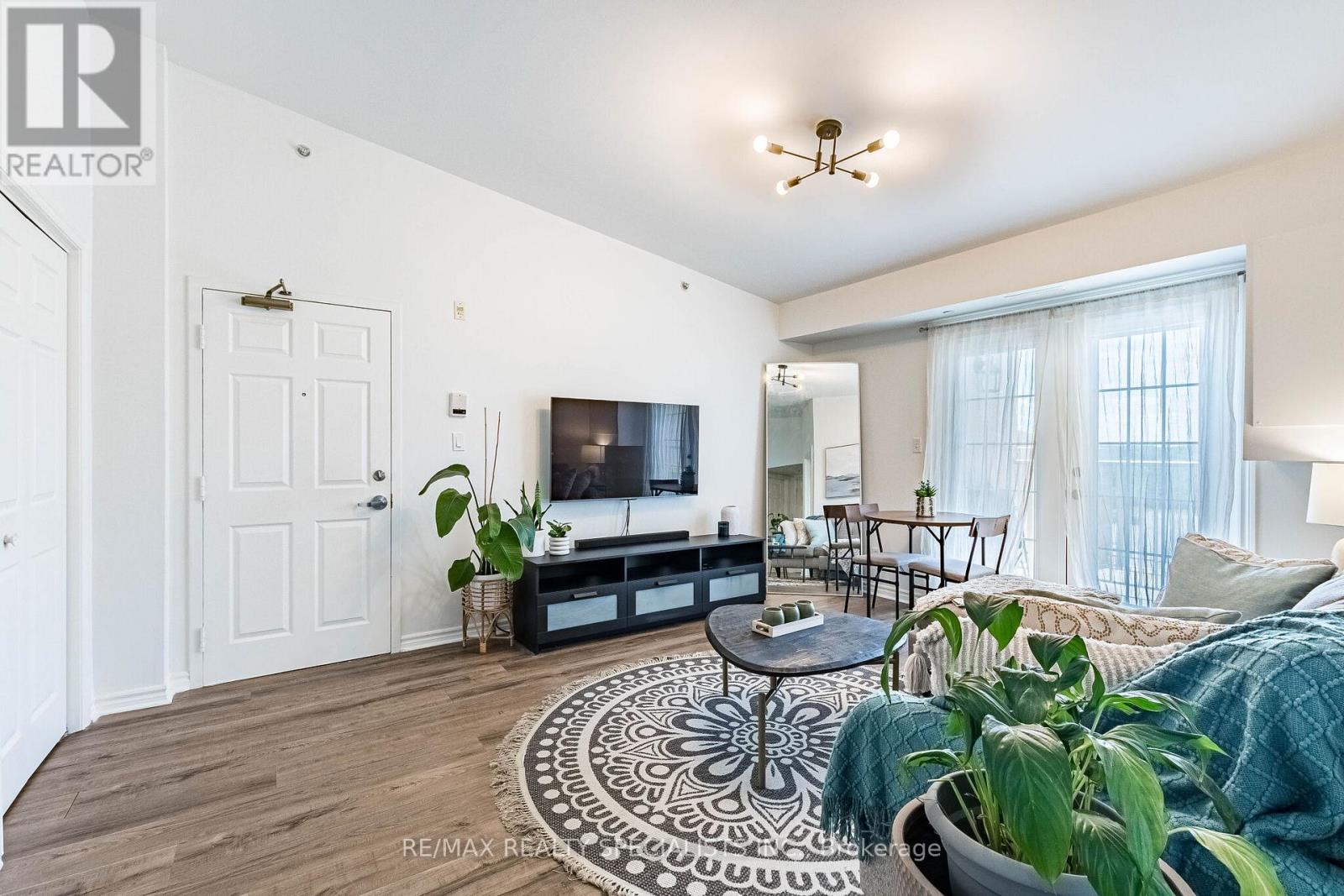 406 - 1480 Bishops Gate, Oakville, Ontario  L6M 4N4 - Photo 8 - W13710822