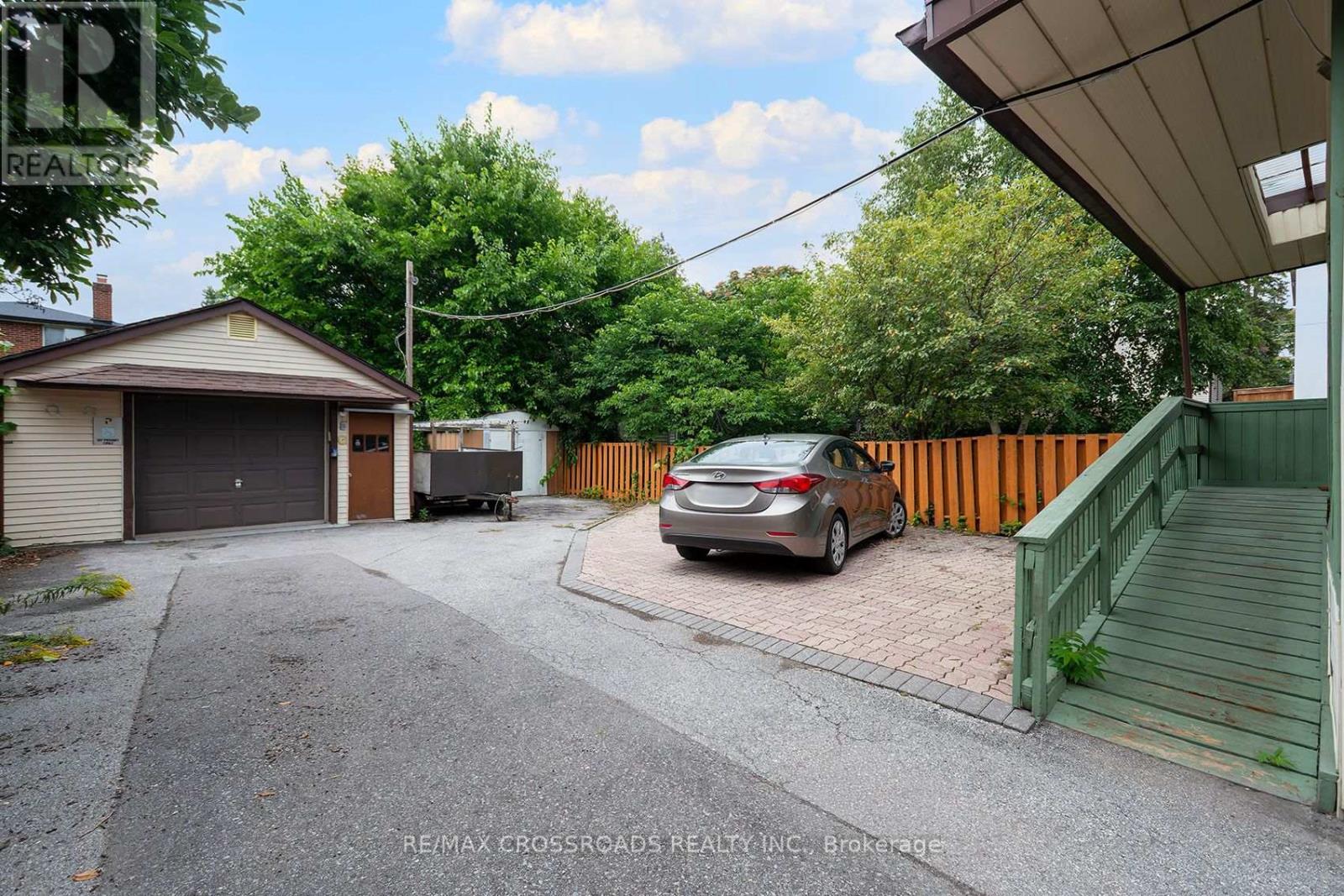 218 Gledhill Avenue, Toronto, Ontario  M4C 5L1 - Photo 43 - E13710726