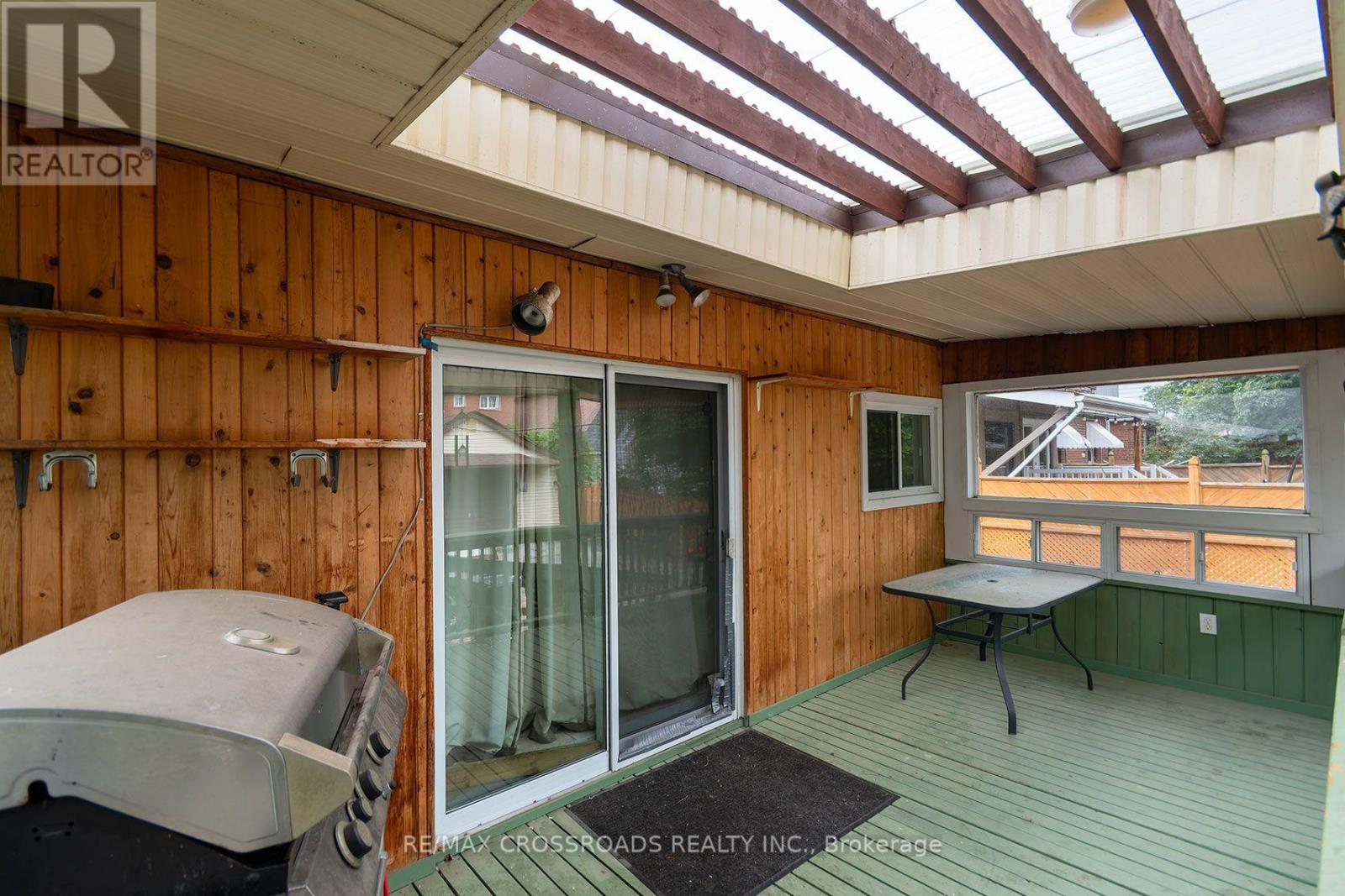 218 Gledhill Avenue, Toronto, Ontario  M4C 5L1 - Photo 42 - E13710726