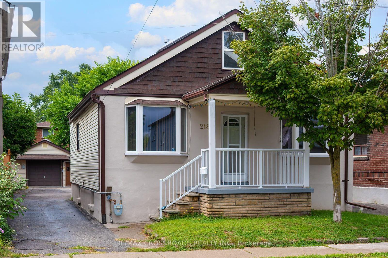 218 Gledhill Avenue, Toronto, Ontario  M4C 5L1 - Photo 46 - E13710726