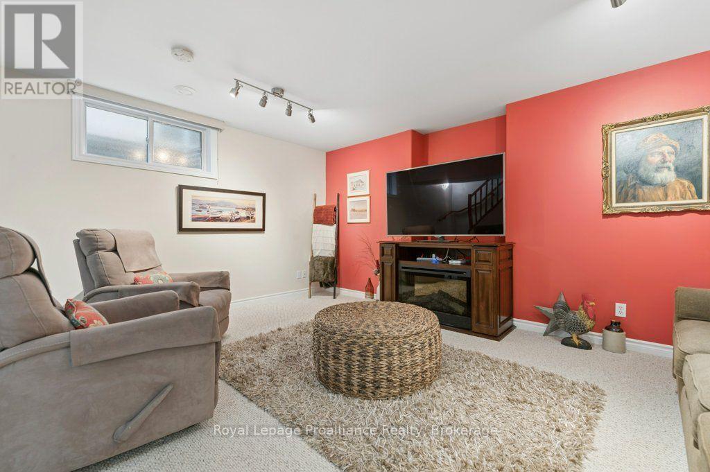16 Magnolia Court, Belleville, Ontario  K8P 5M7 - Photo 42 - X13707768